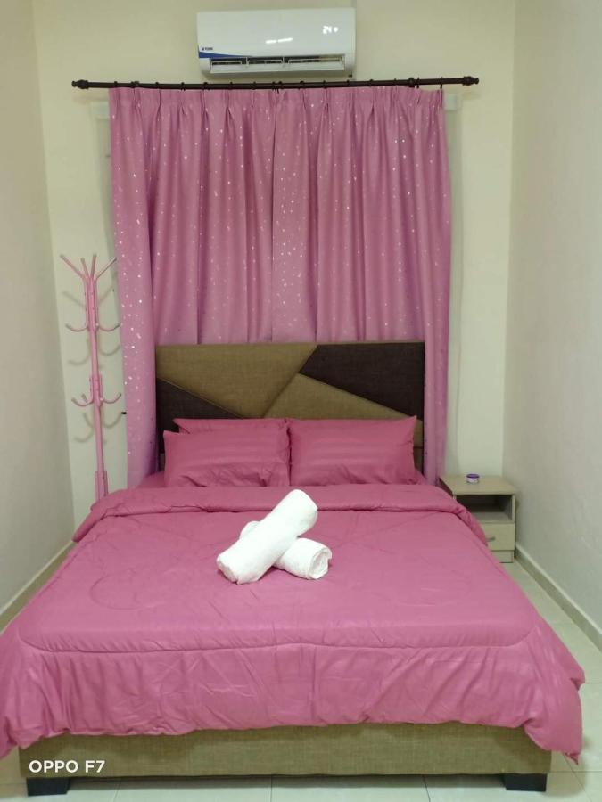 Melissa Homestay Merlimau Exteriér fotografie